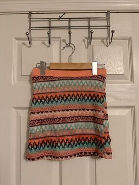 SHEIN Peach & Mint Chevron Pattern Knit Mini Skirt